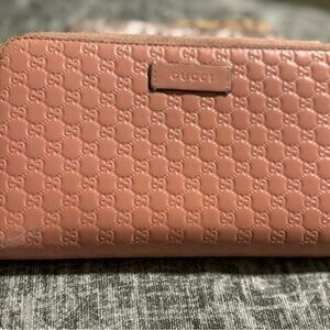 ✨Final Price Drop✨Gucci Micro Guccisima Long Pink Zipper Wallet